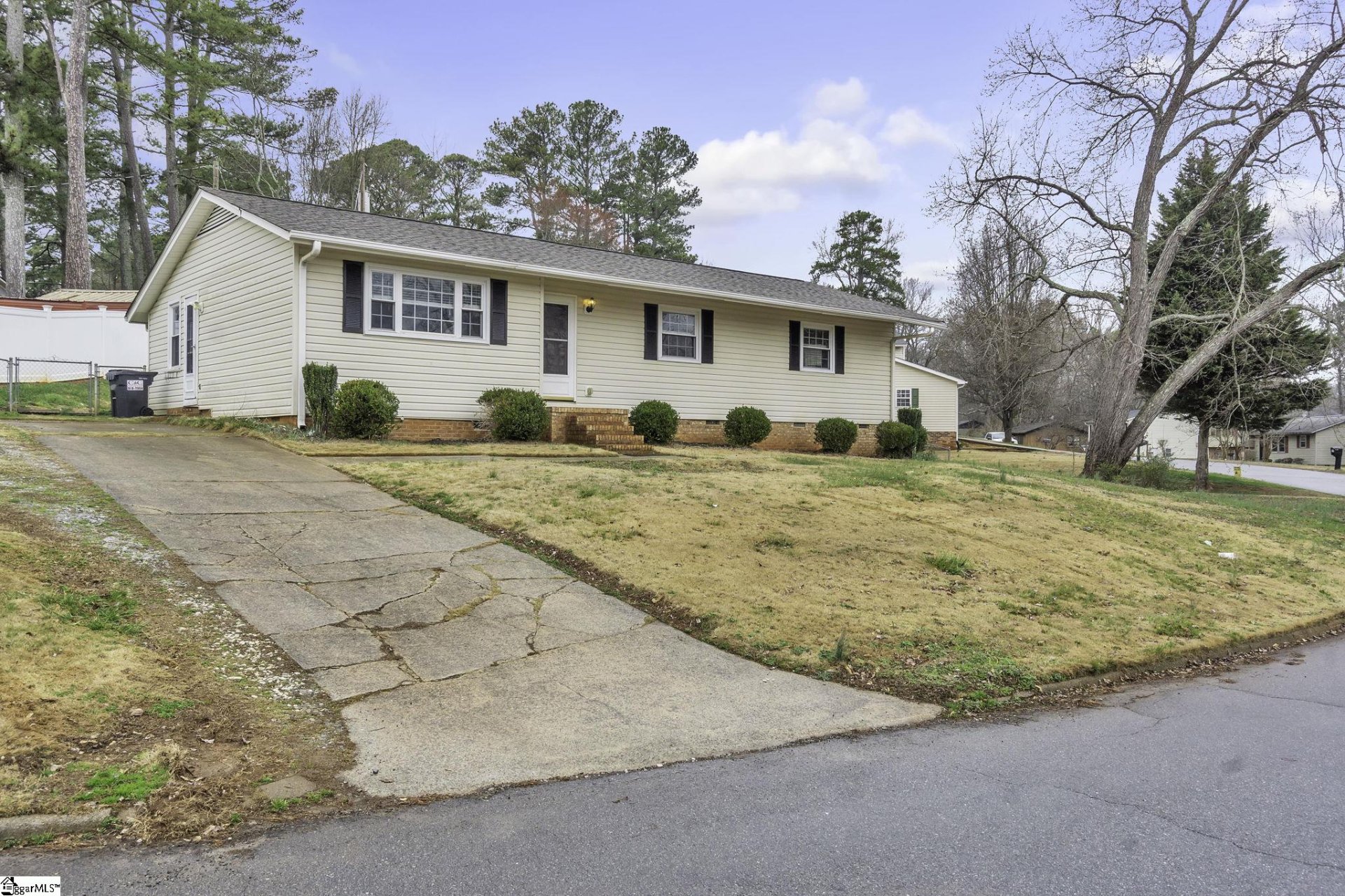 Property image 1 at 326 Jamestown Road, Easley, SC 29640