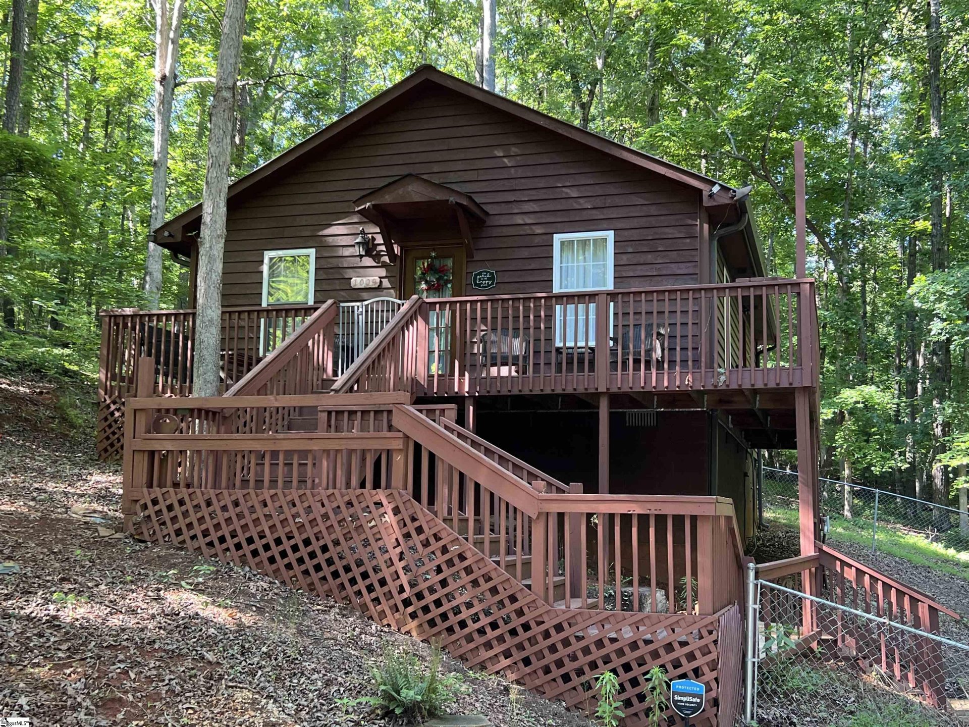 Property image 1 at 1009 Sussex Drive, Westminster, SC 29693