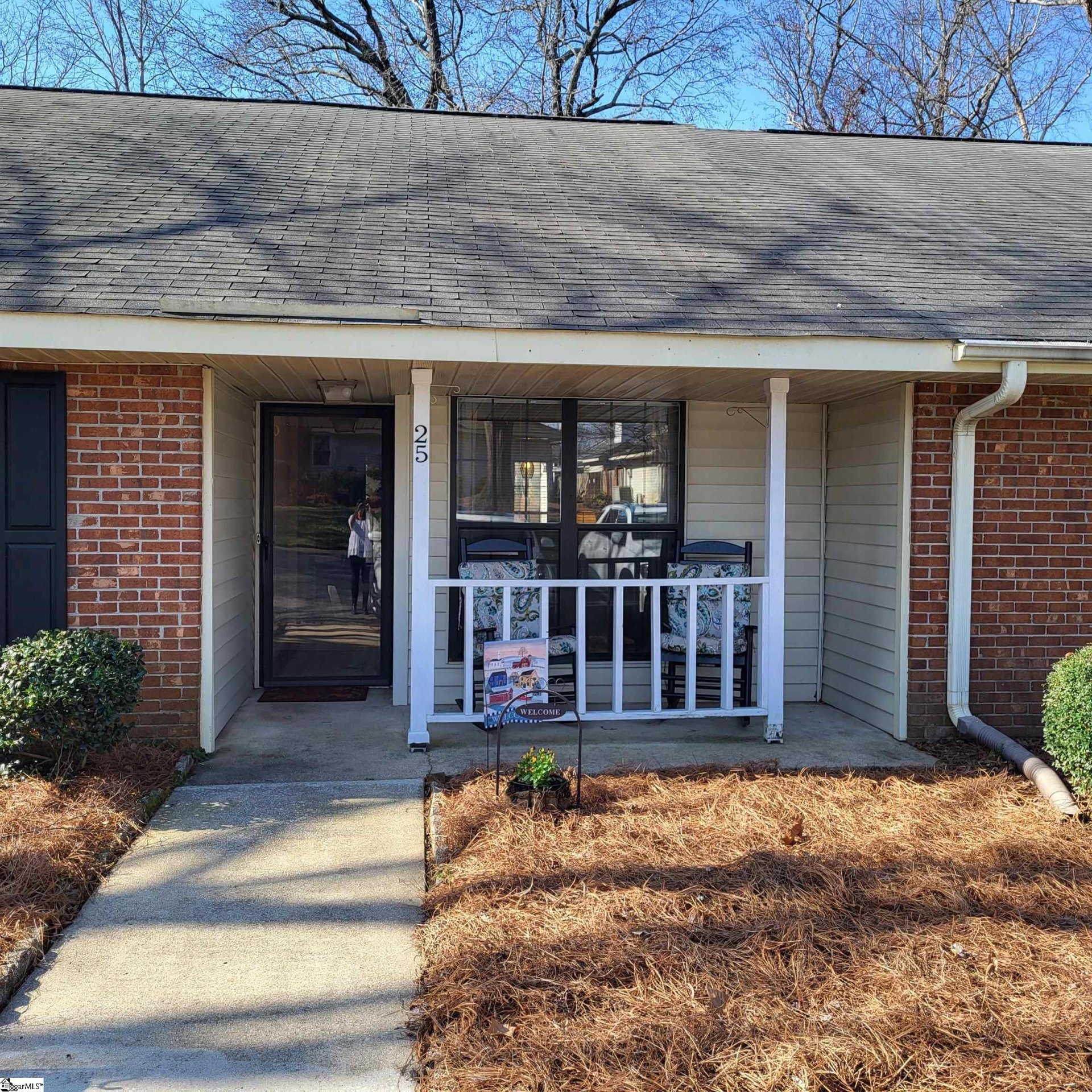 25 Forest Lake Drive