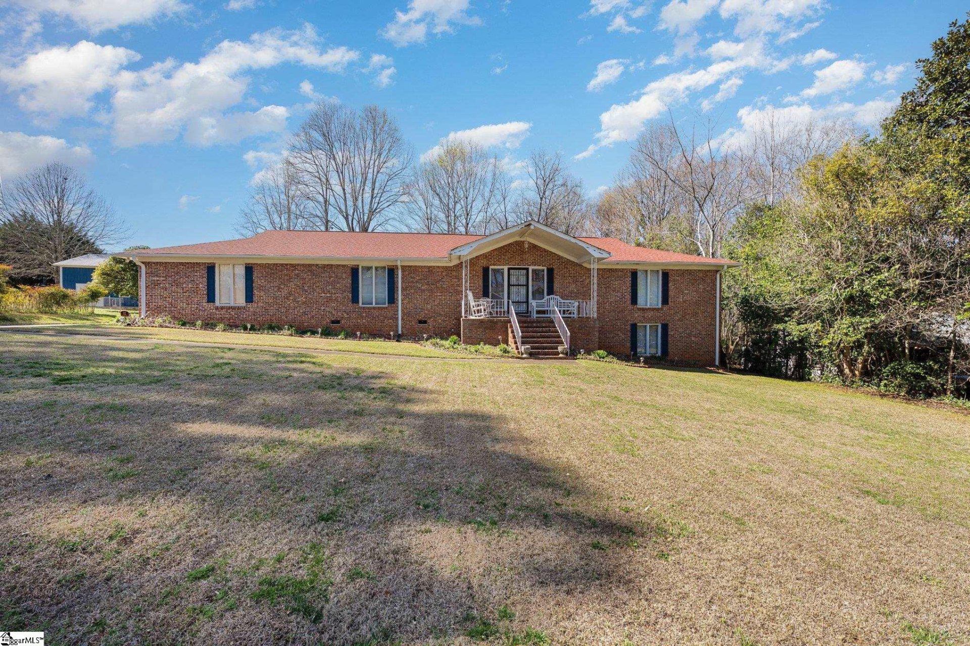 Property image 1 at 12 Rolingreen Road, Greer, SC 29651