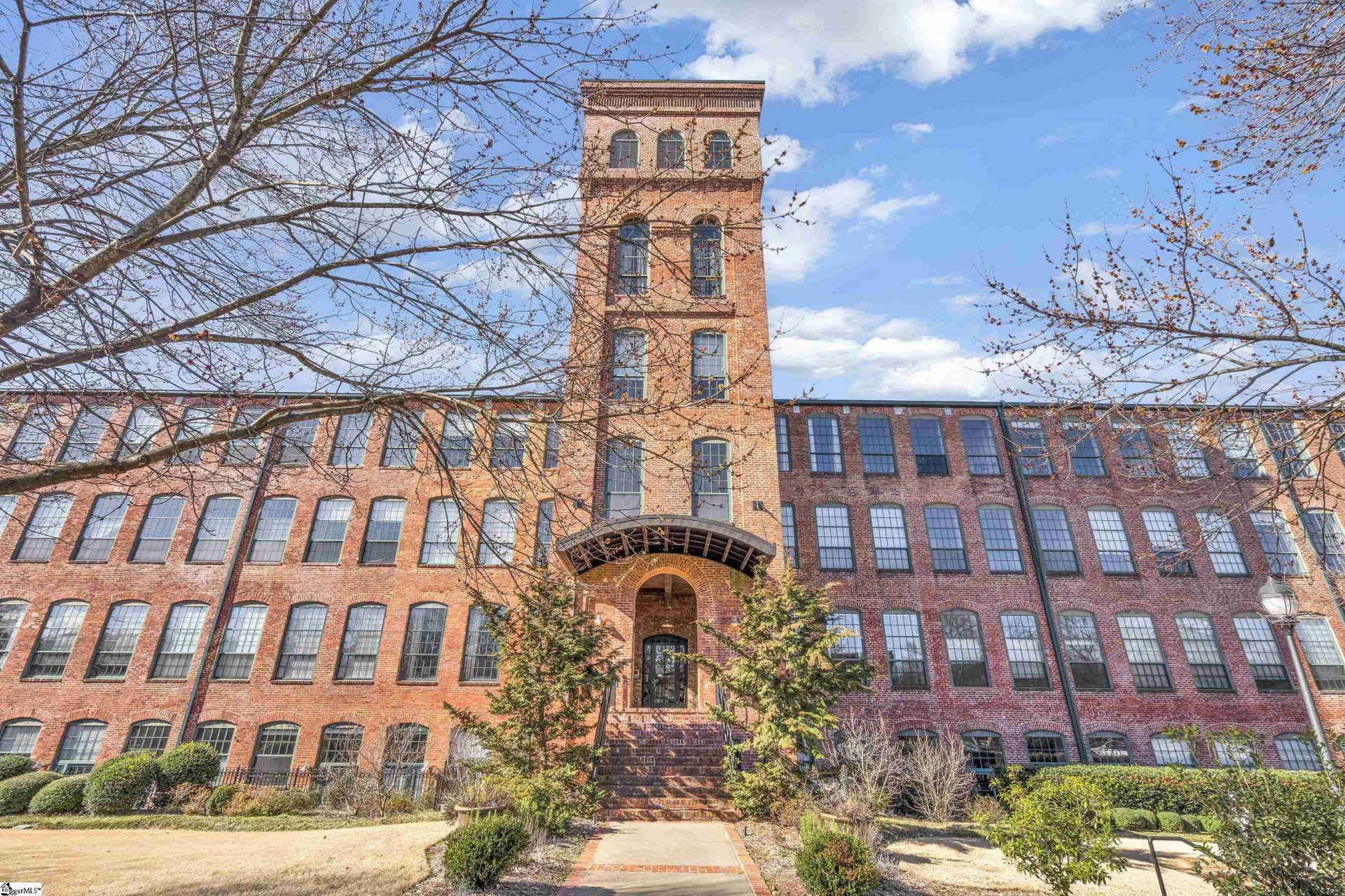 Property image 1 at 400 Mills Avenue, Greenville, SC 29605