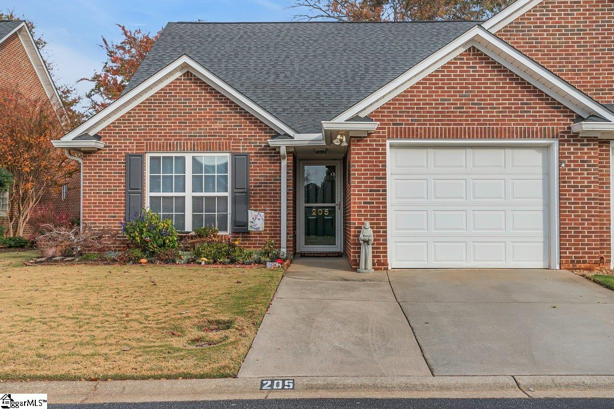 Property image 1 at 205 Dove Haven Drive, Simpsonville, SC 29681
