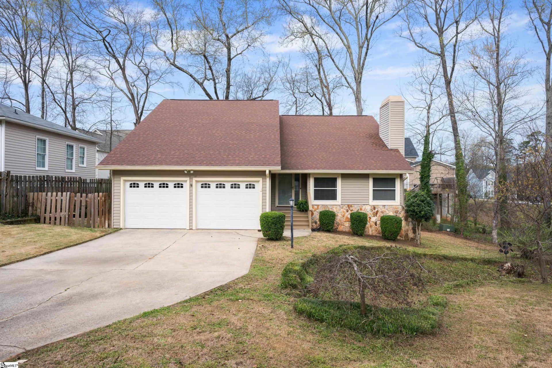 Property image 1 at 11 Meredith Lane, Greenville, SC 29607