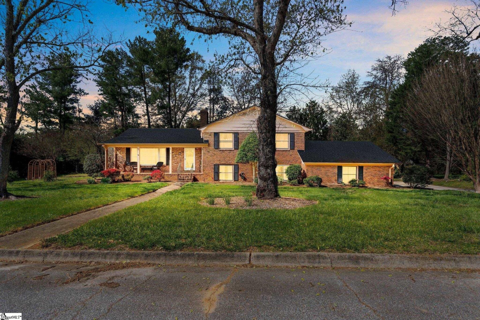 Property image 1 at 3 Wonderwood Drive, Greenville, SC 29615