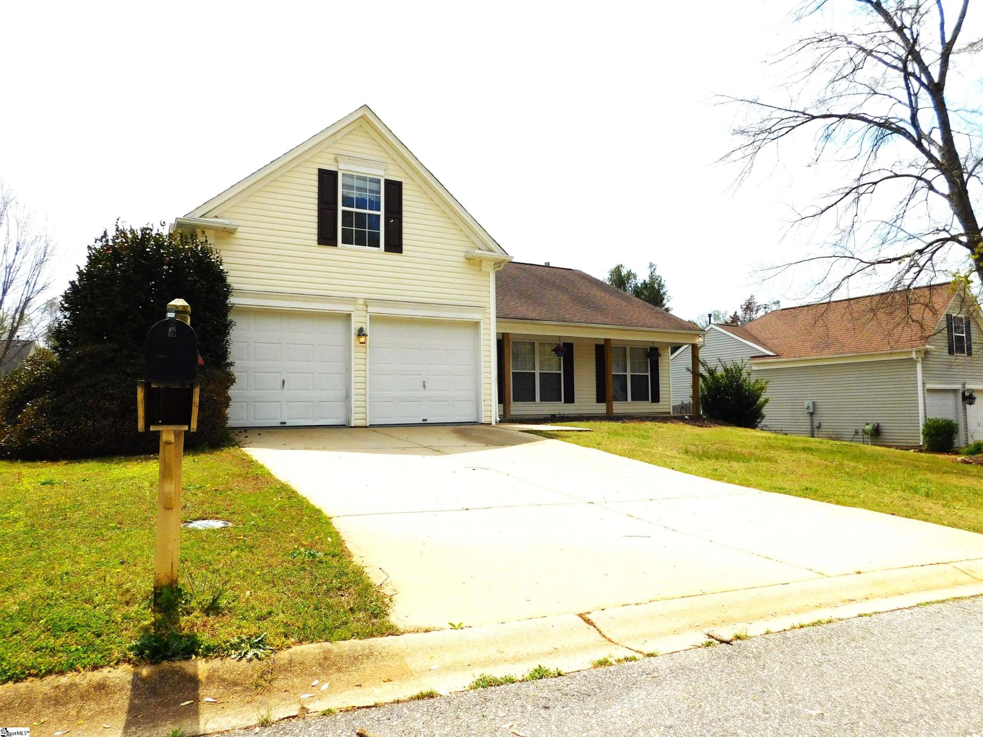Property image 1 at 105 W Okaloosa Way, Simpsonville, SC 29680-6359