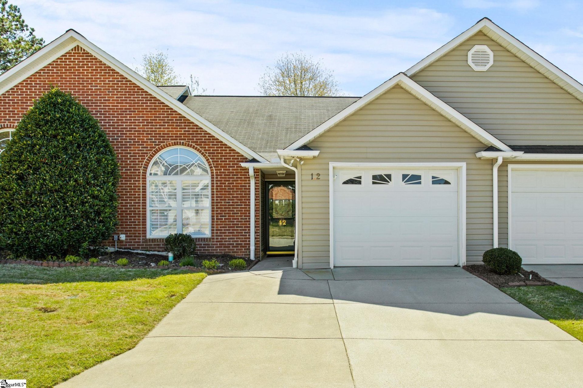 Property image 1 at 12 Magnolia Crest Drive, Simpsonville, SC 29681