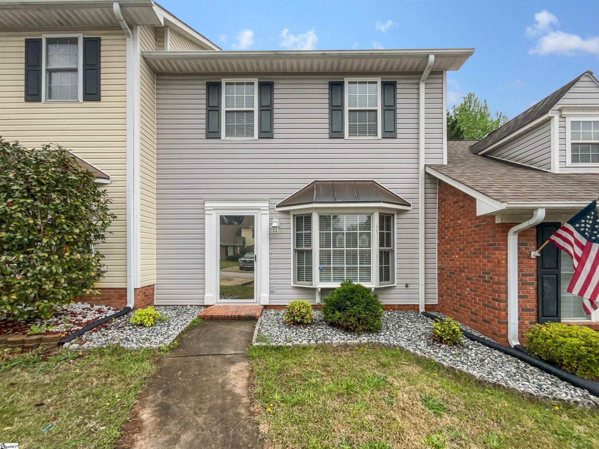 Property image 1 at 391 W Pointe Drive, Spartanburg, SC 29301