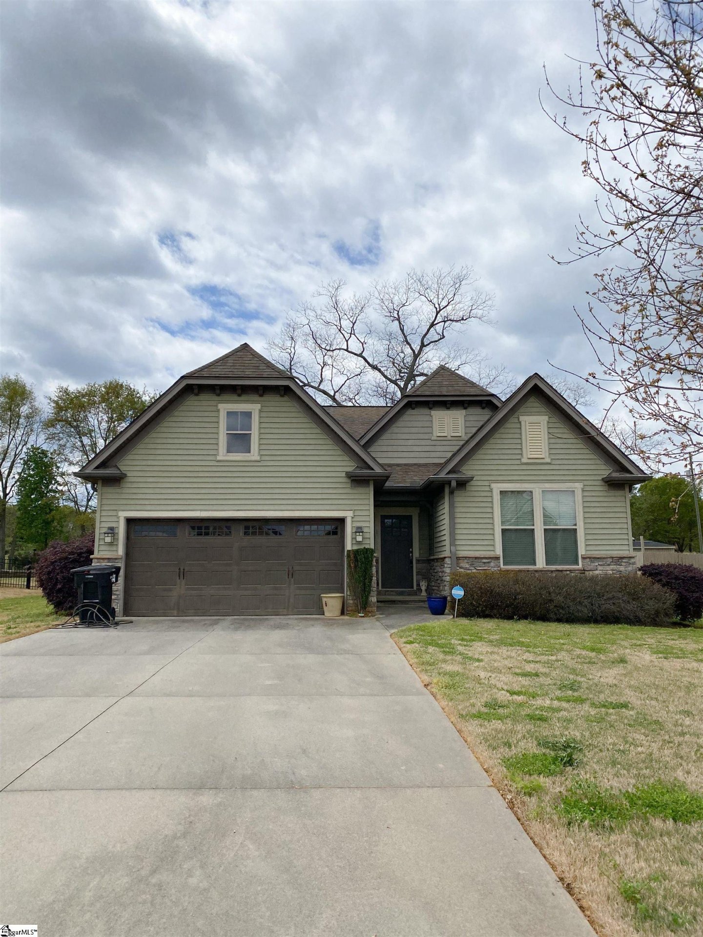 1011 Drakes Crossing