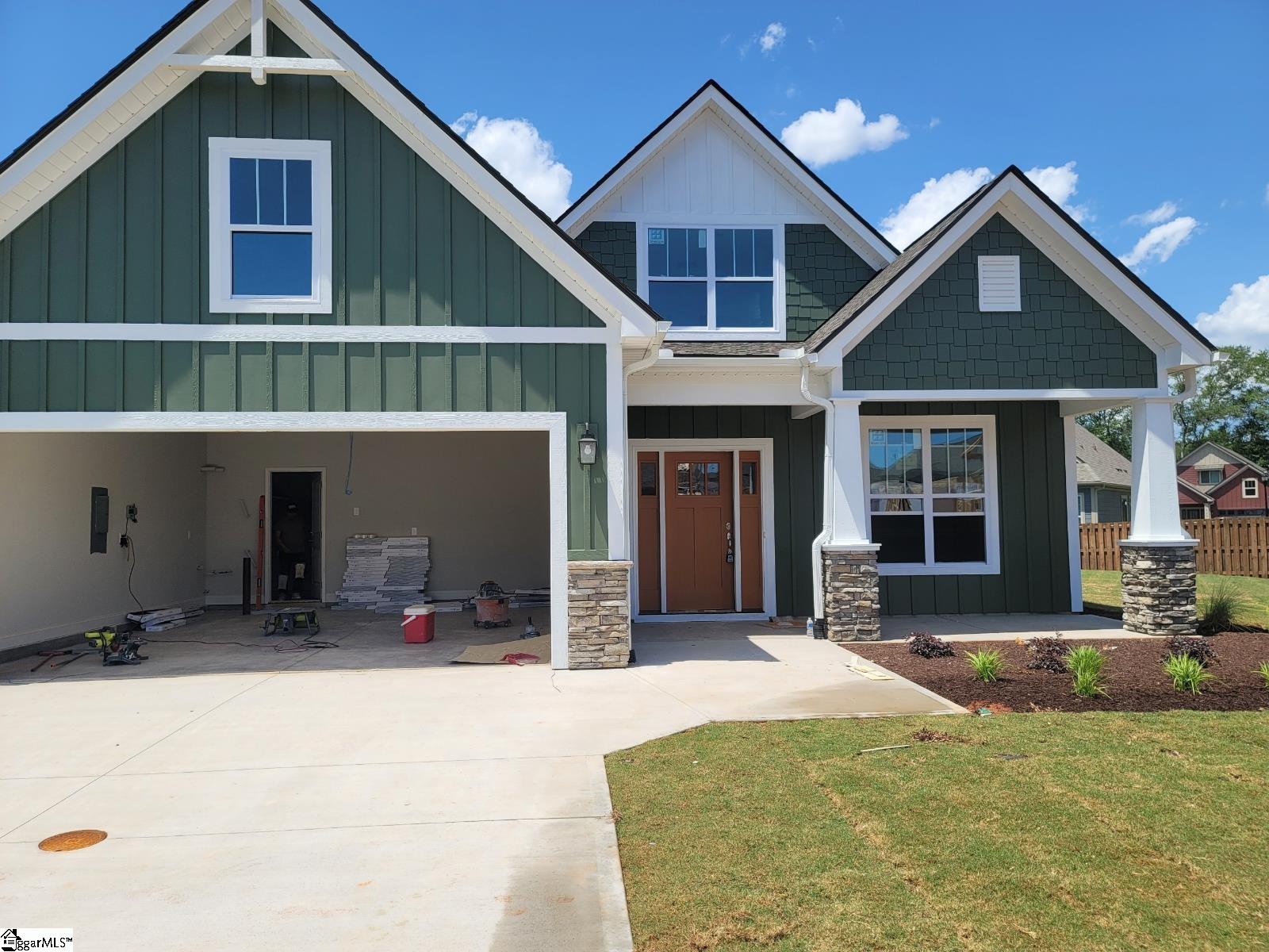 Property image 1 at 7 Dinsmore Court, Greenville, SC 29607