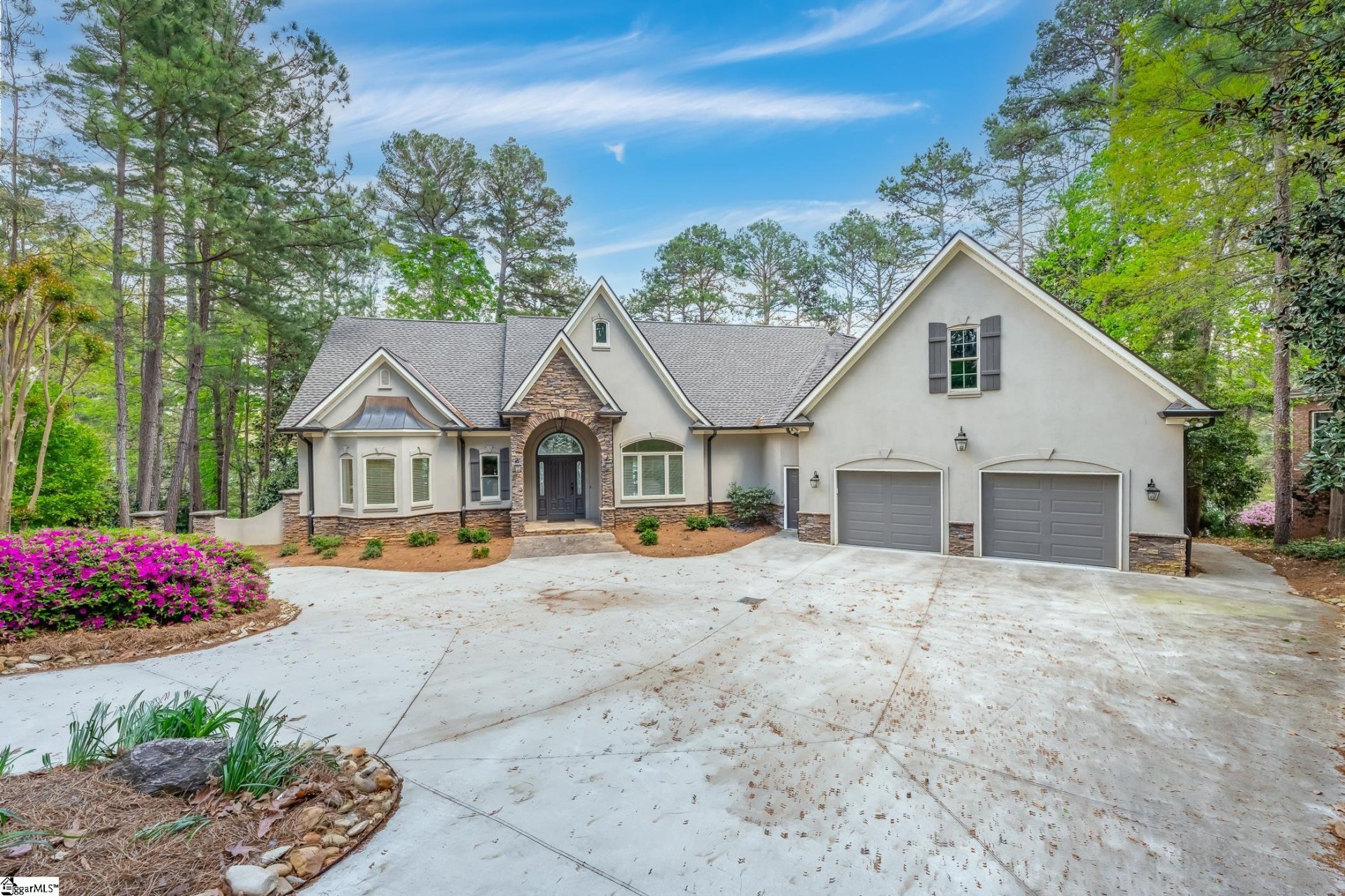 Property image 1 at 124 N Waterside Drive, Seneca, SC 29672