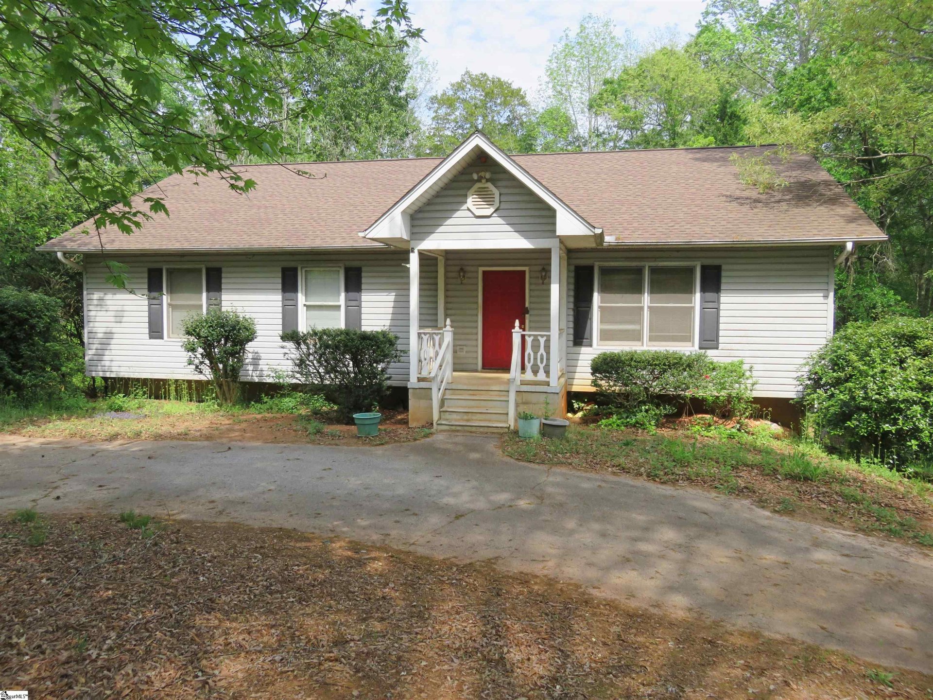 Property image 1 at 11 Pine Ridge Drive, Greenville, SC 29605