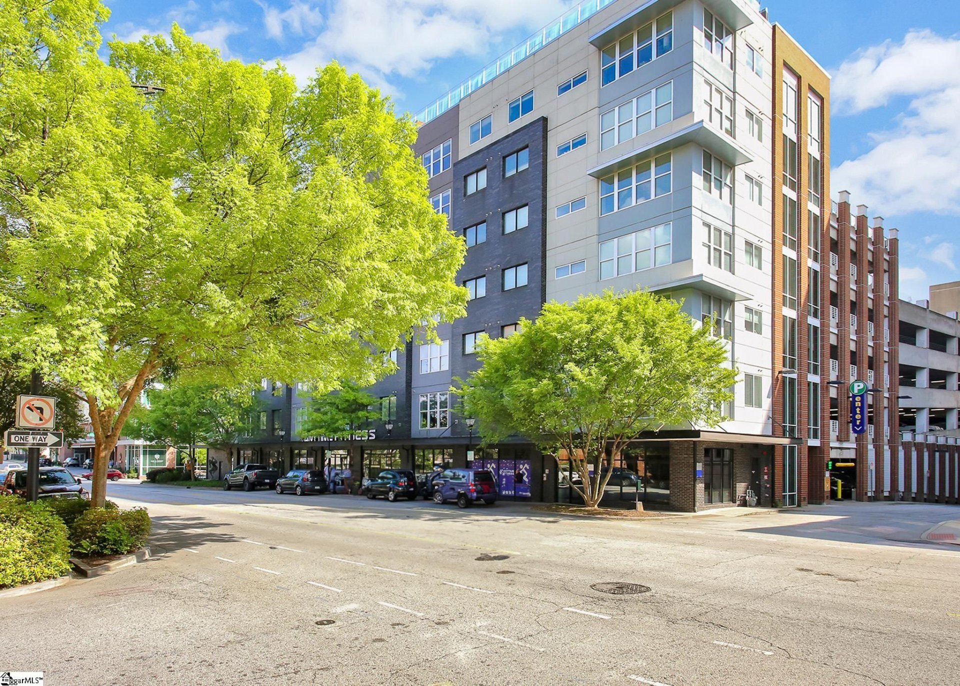 100 E Washington Street