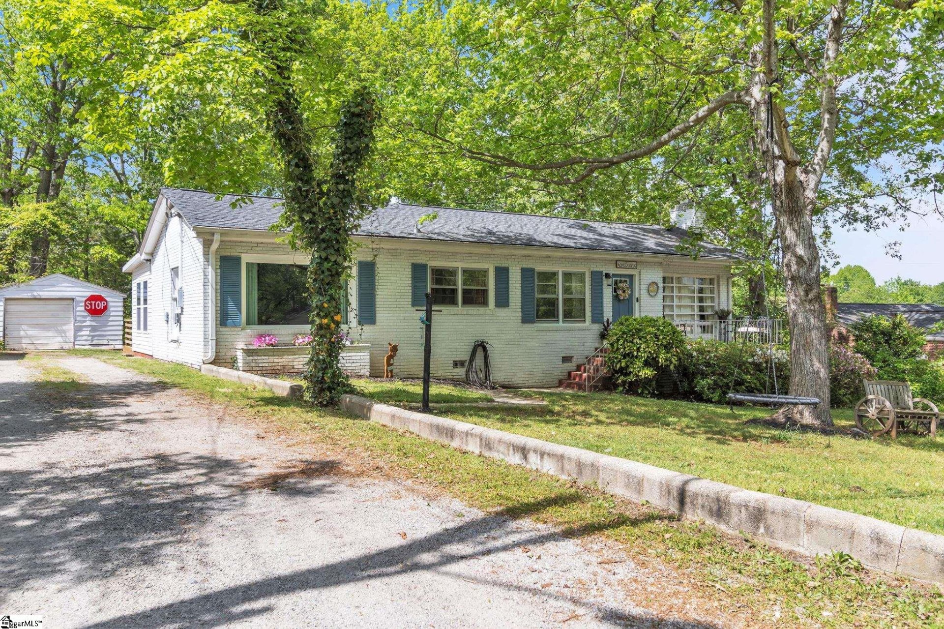 Property image 1 at 203 Oakfield Avenue, Easley, SC 29640