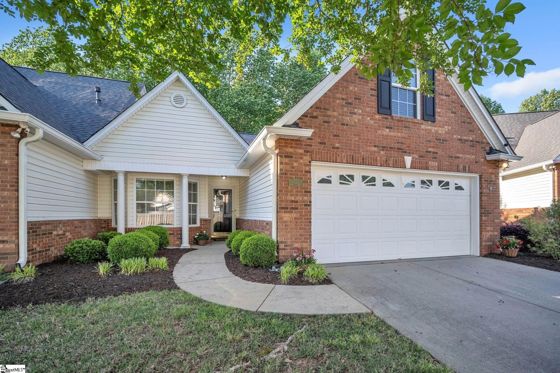 Property image 1 at 422 Windbrooke Circle, Greenville, SC 29615