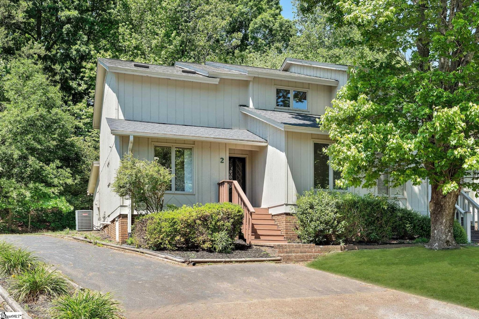 Property image 1 at 2 Blackberry Court, Taylors, SC 29687-6402