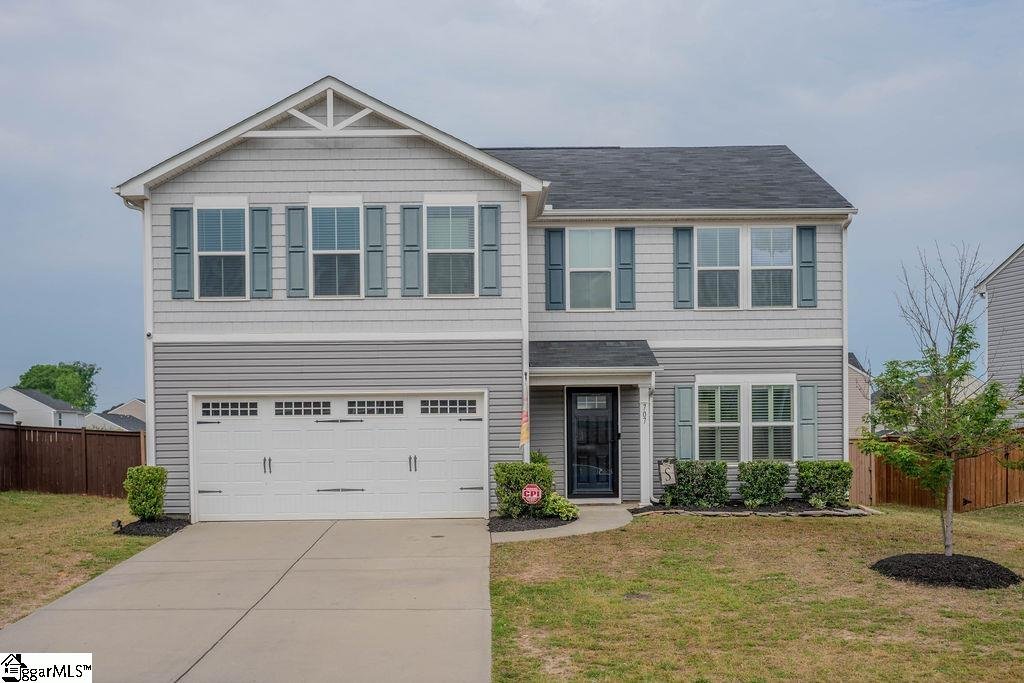 Property image 1 at 707 Braeswood Street, Greenville, SC 29617