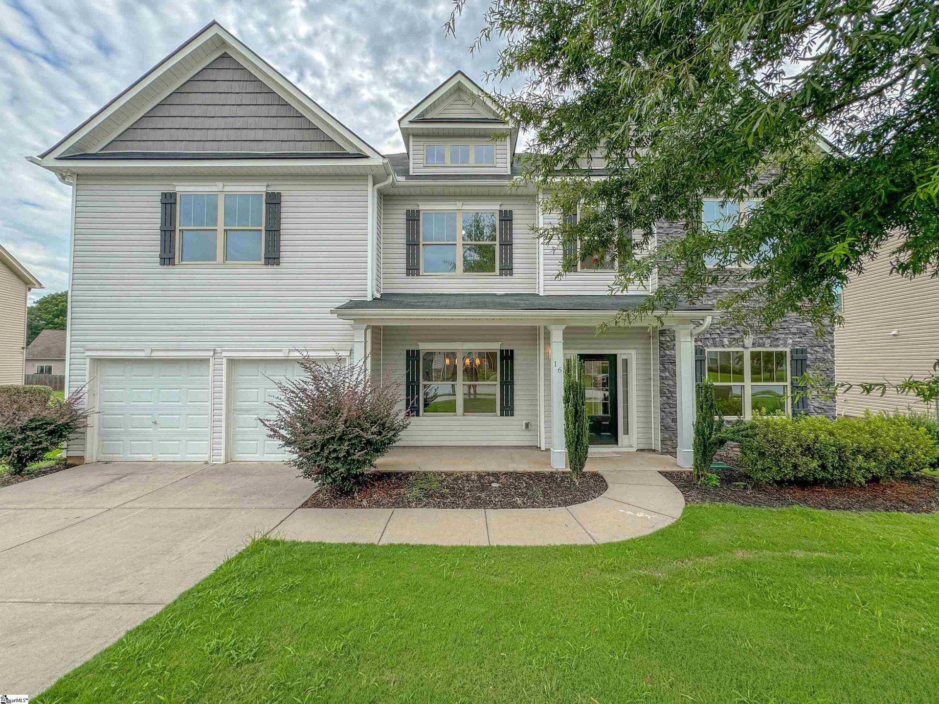 Property image 1 at 16 Dunsborough Drive, Simpsonville, SC 29680