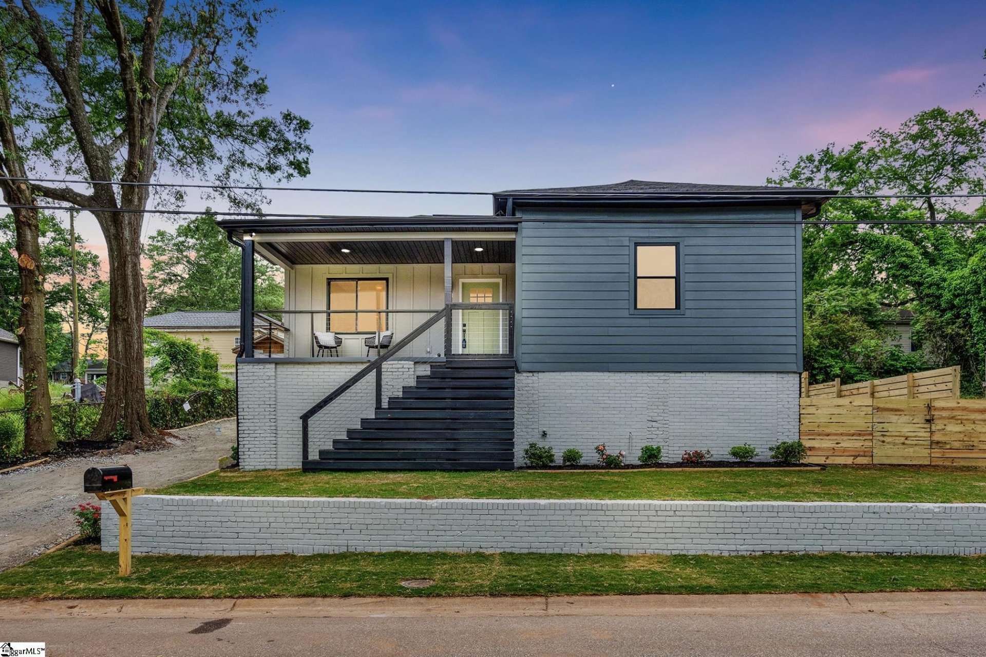 Property image 1 at 11 E Street, Greenville, SC 29611