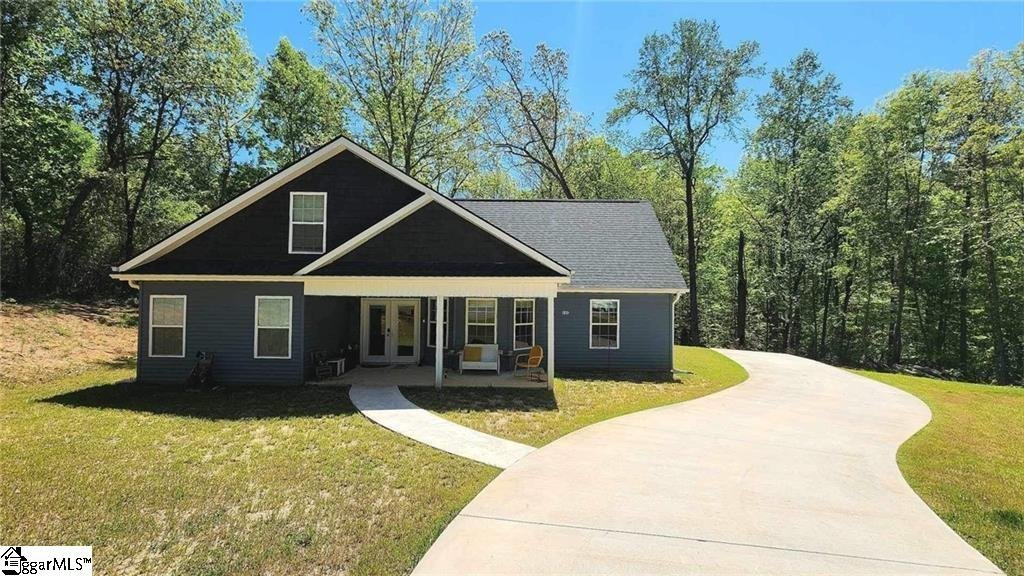 Property image 1 at 202 Bay Ridge Drive, Townville, SC 29689