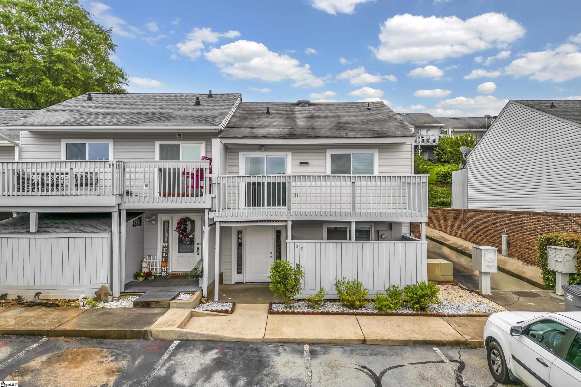 Property image 1 at 28 Spinnaker Court, Greenville, SC 29611