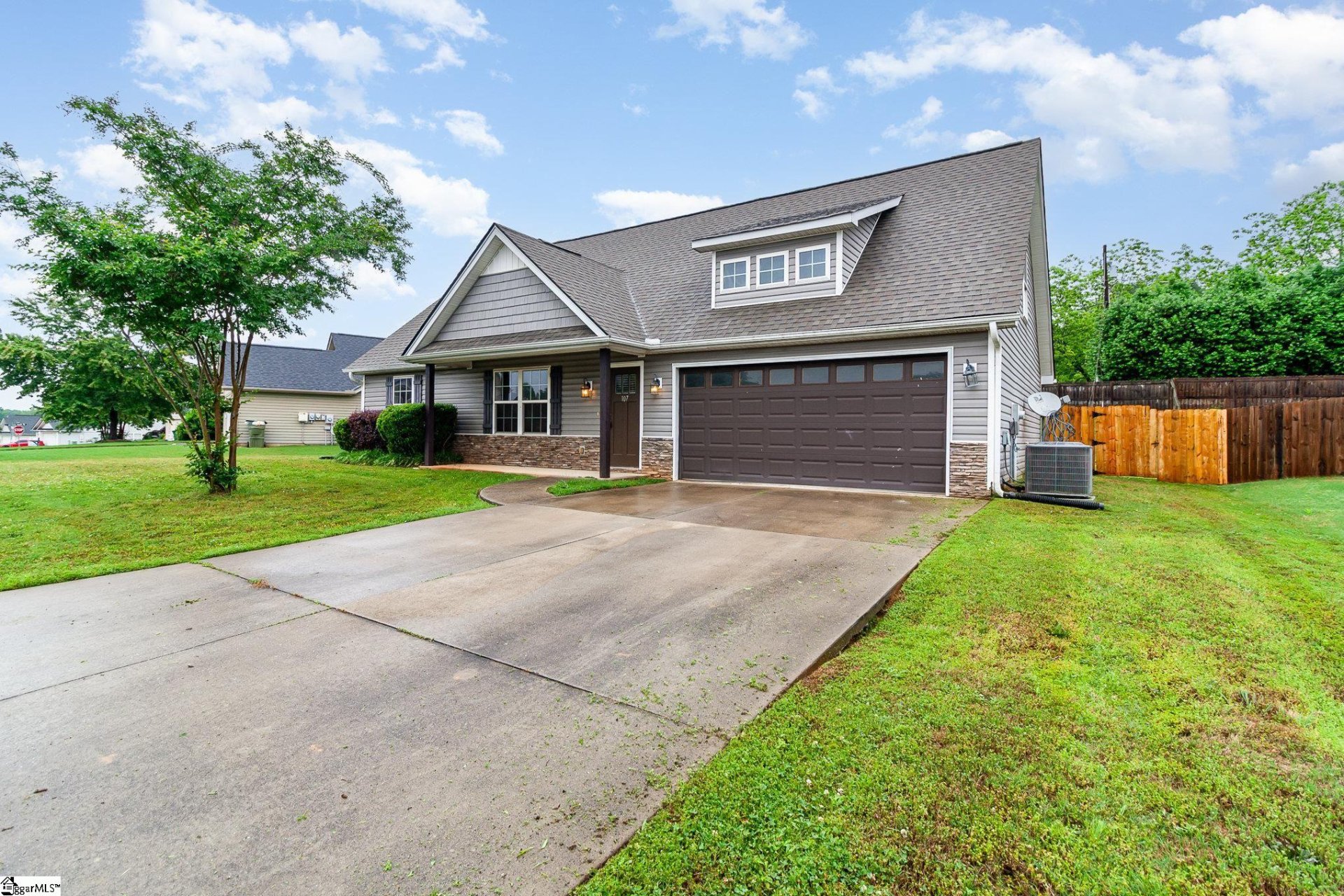 Property image 1 at 107 Queensland Court, Fountain Inn, SC 29644