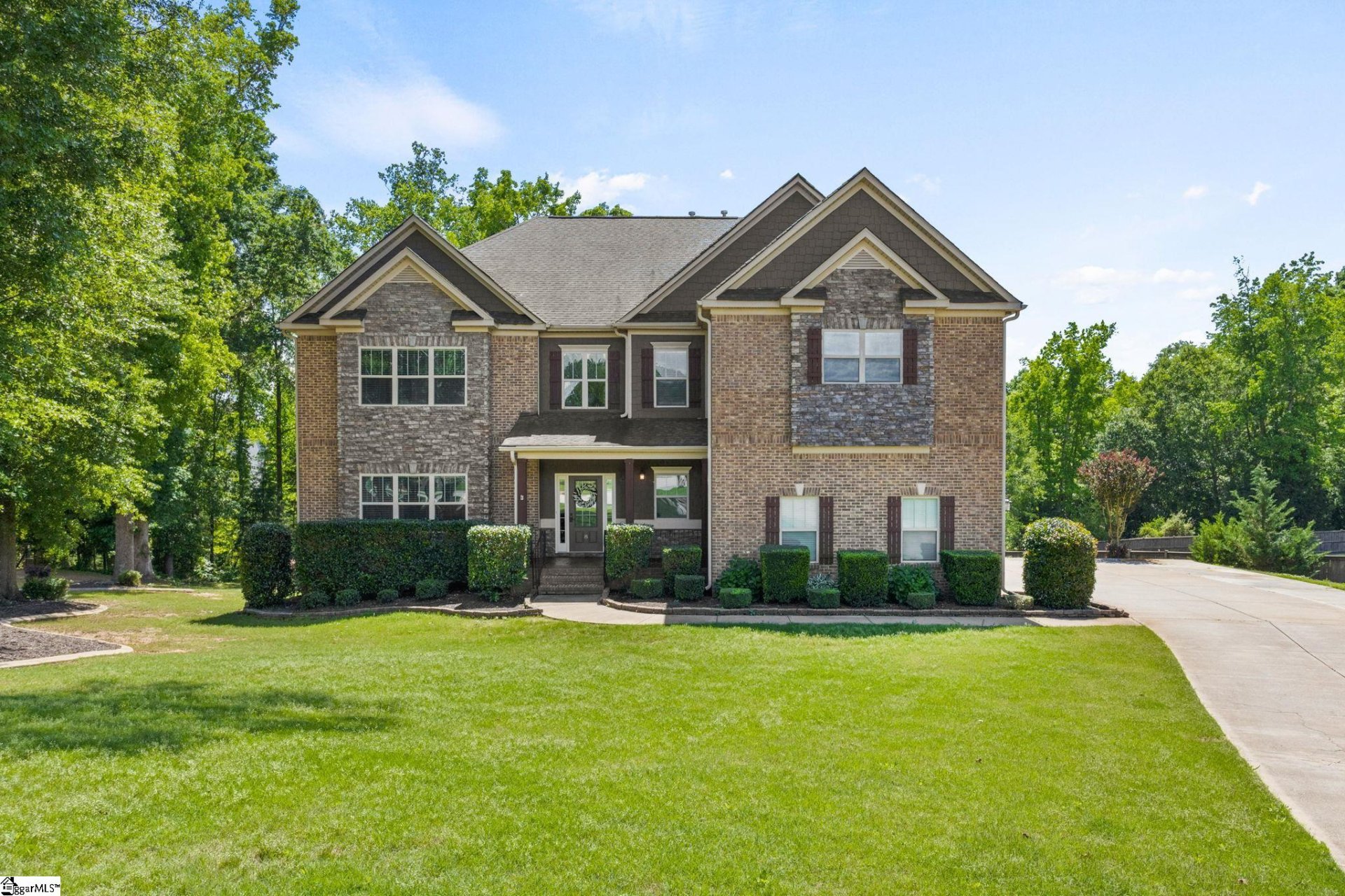 Property image 1 at 8 Red Tip Court, Simpsonville, SC 29680