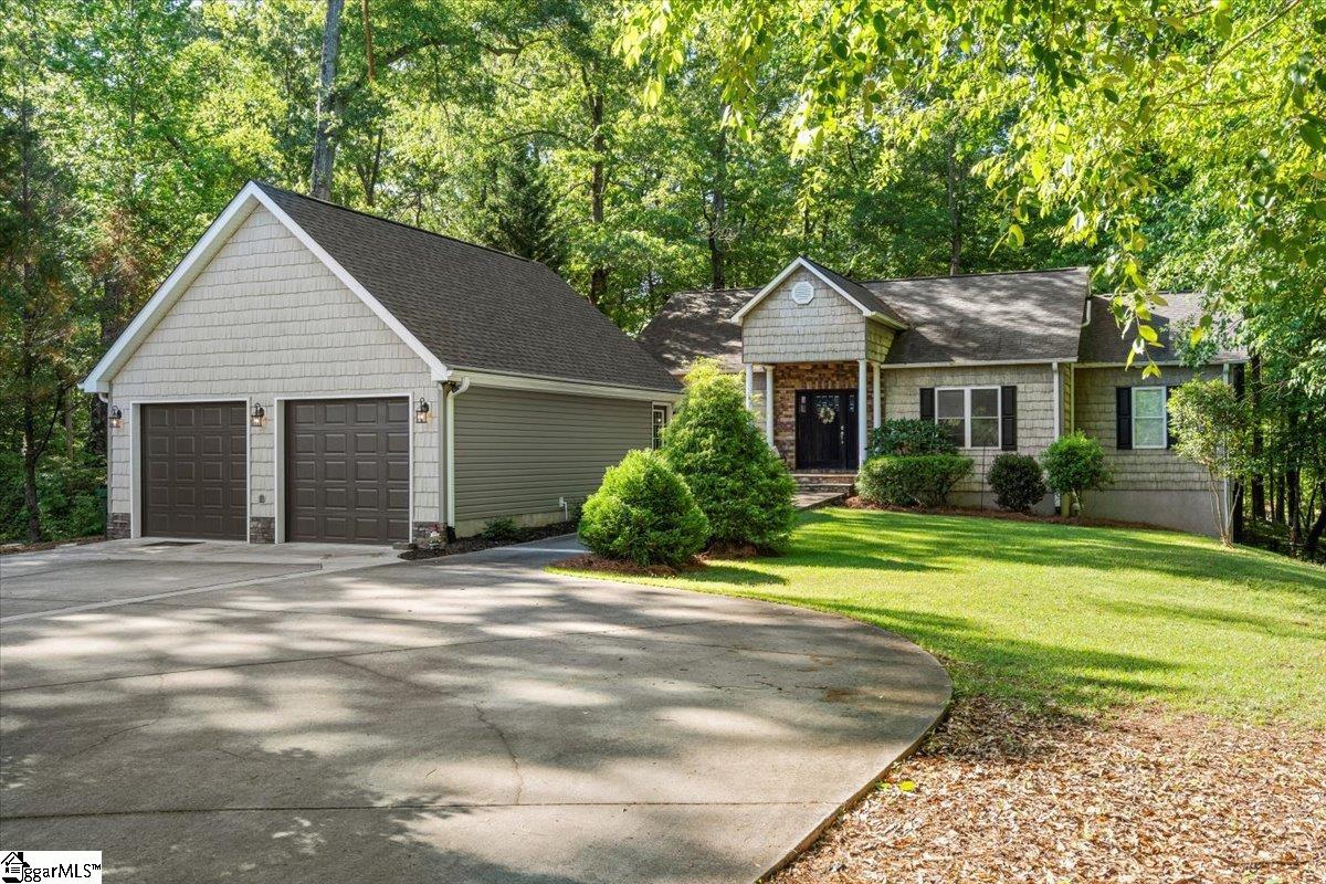 Property image 1 at 103 Hickory Trail, Westminster, SC 29693