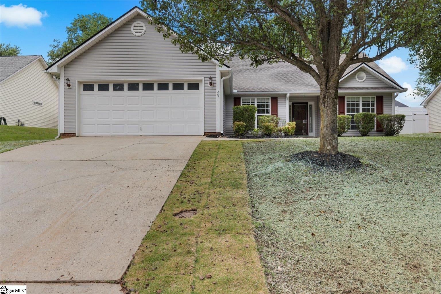 Property image 1 at 207 Stonington Way, Taylors, SC 29687