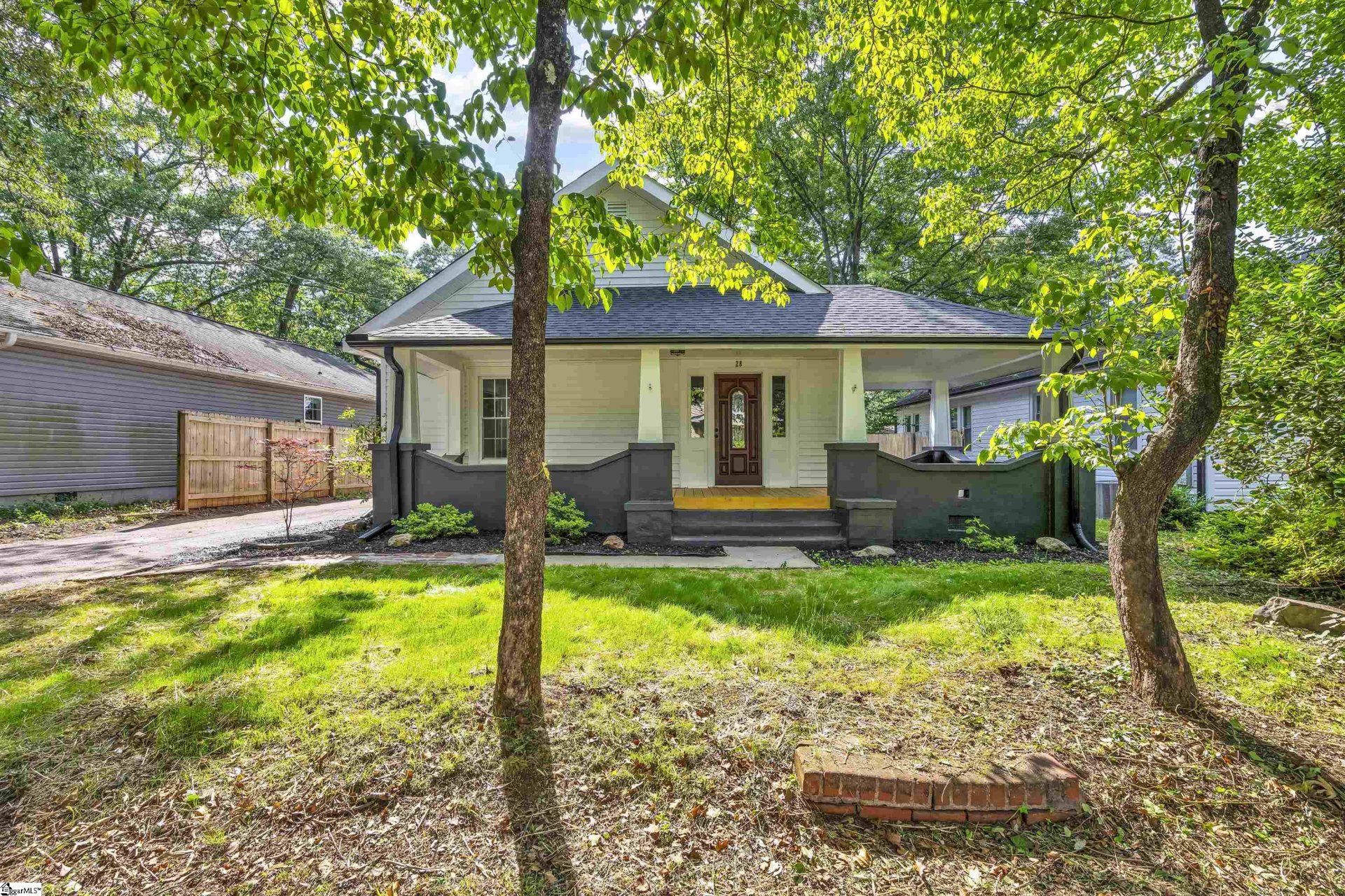 Property image 1 at 28 Underwood Avenue, Greenville, SC 29607