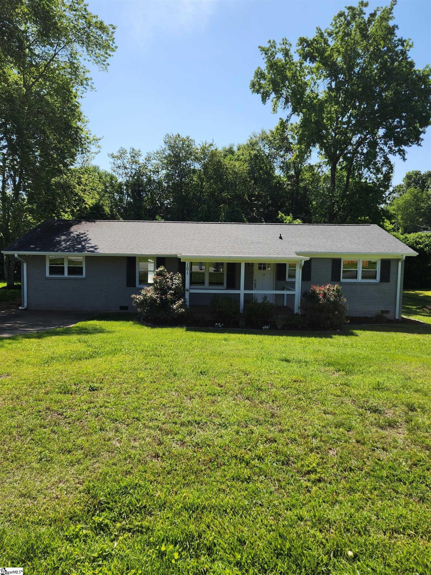 Property image 1 at 101 Truman Street, Easley, SC 29642