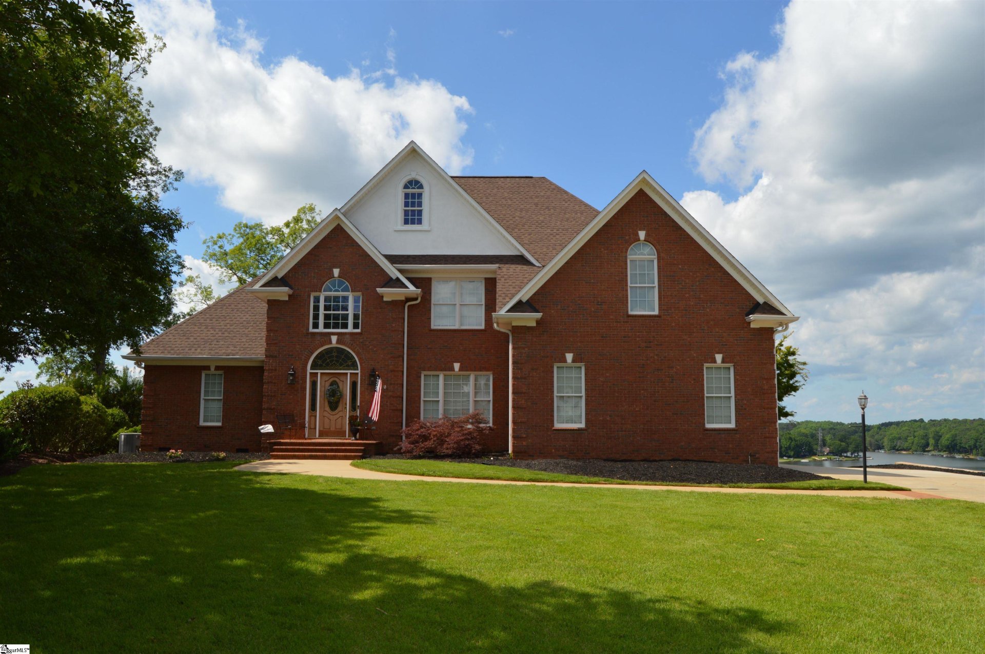 Property image 1 at 216 E Caledonia Court, Inman, SC 29349