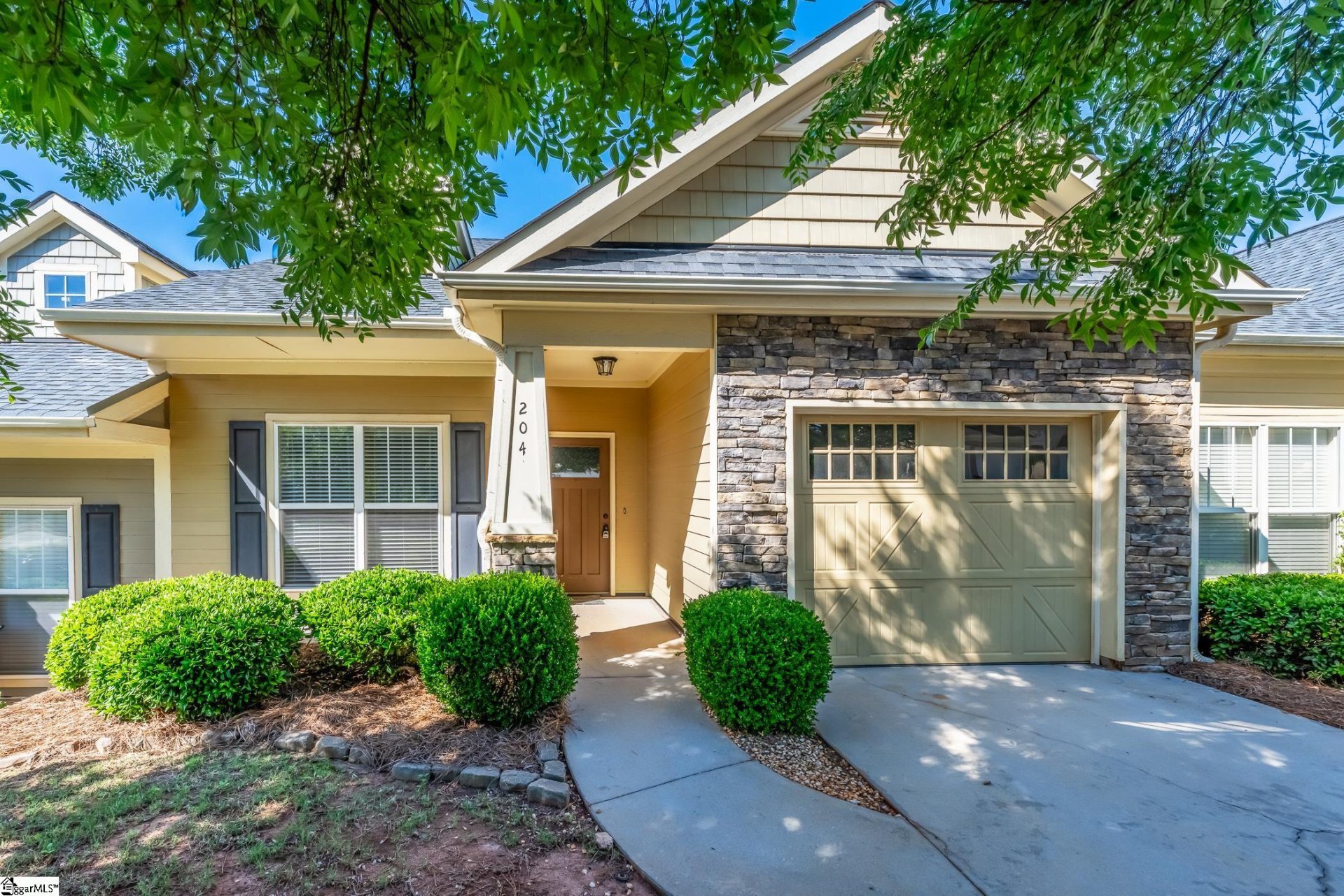 Property image 1 at 204 E Stableford Drive, Duncan, SC 29334
