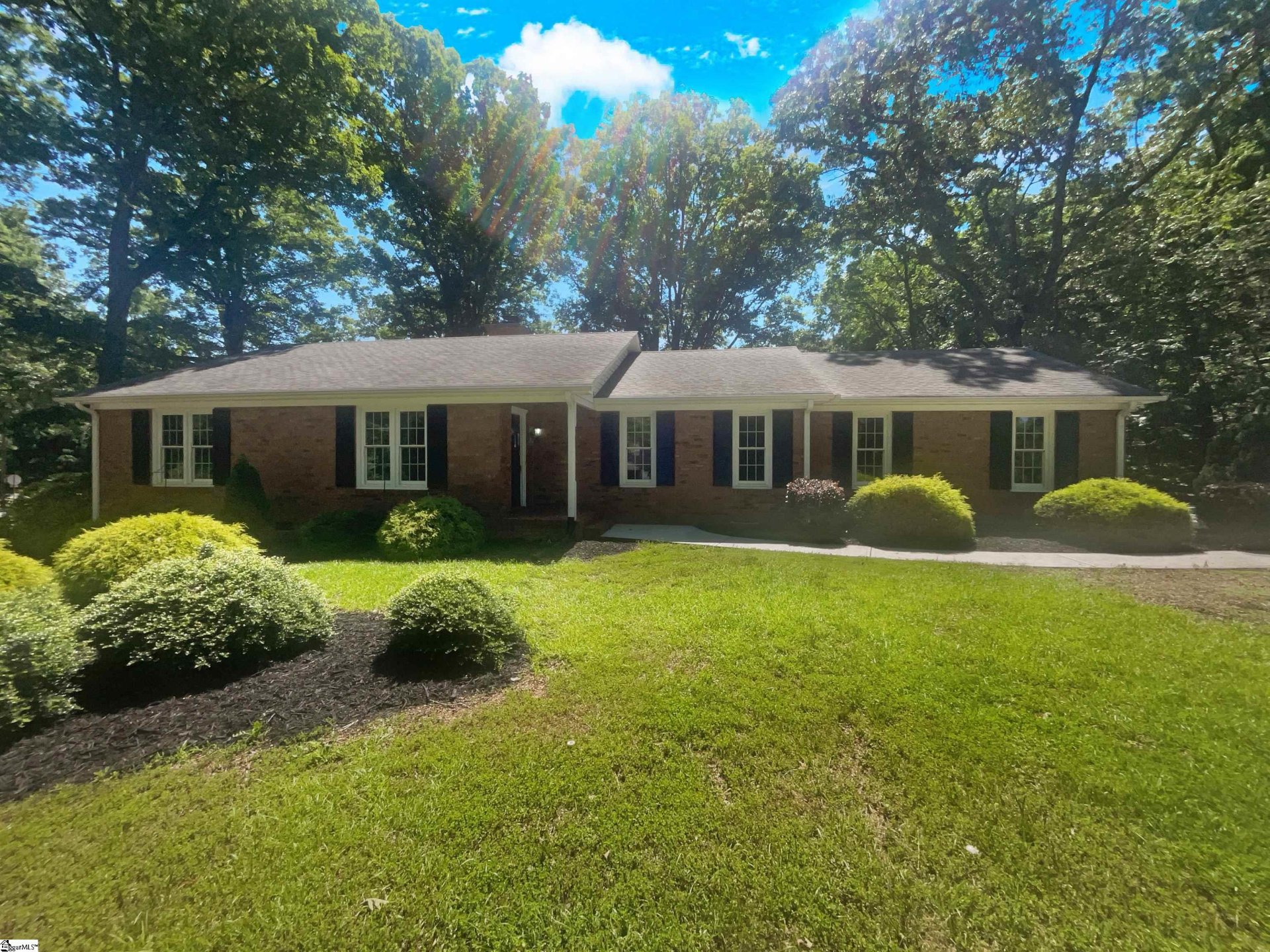 Property image 1 at 101 Hedgewood Court, Greer, SC 29650