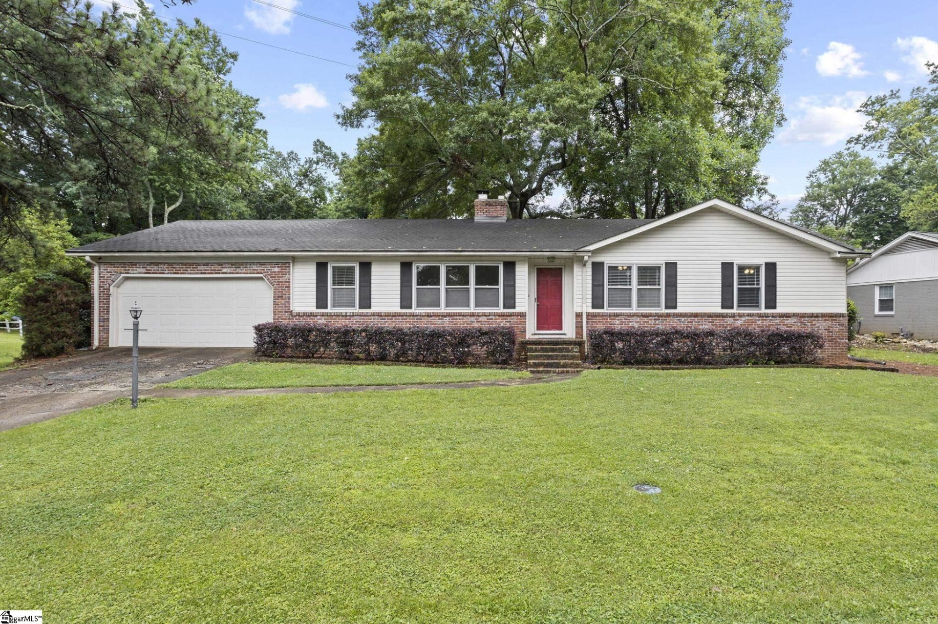 Property image 1 at 128 Colvin Road, Greenville, SC 29615