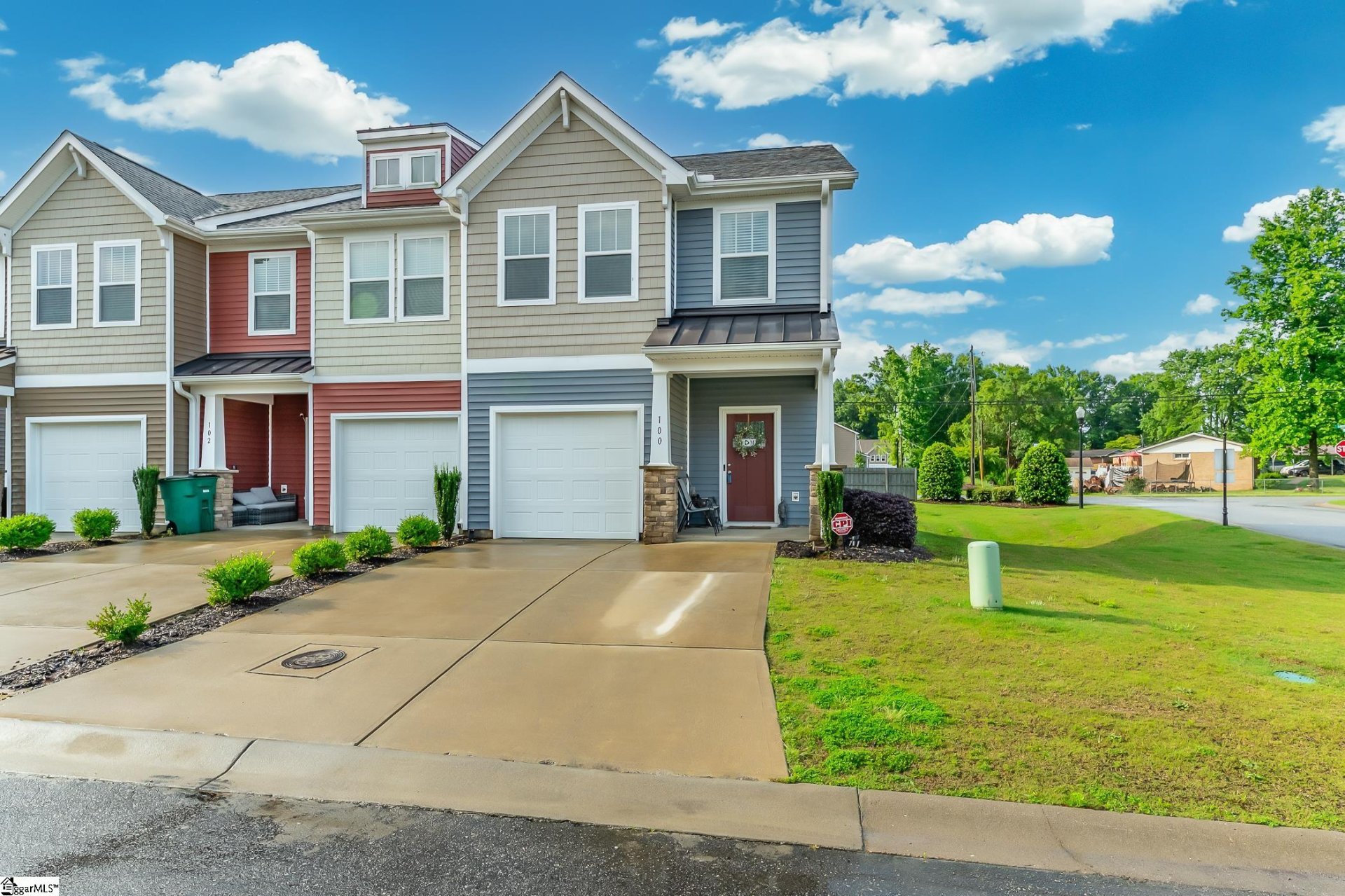 Property image 1 at 100 Addington Lane, Simpsonville, SC 29681