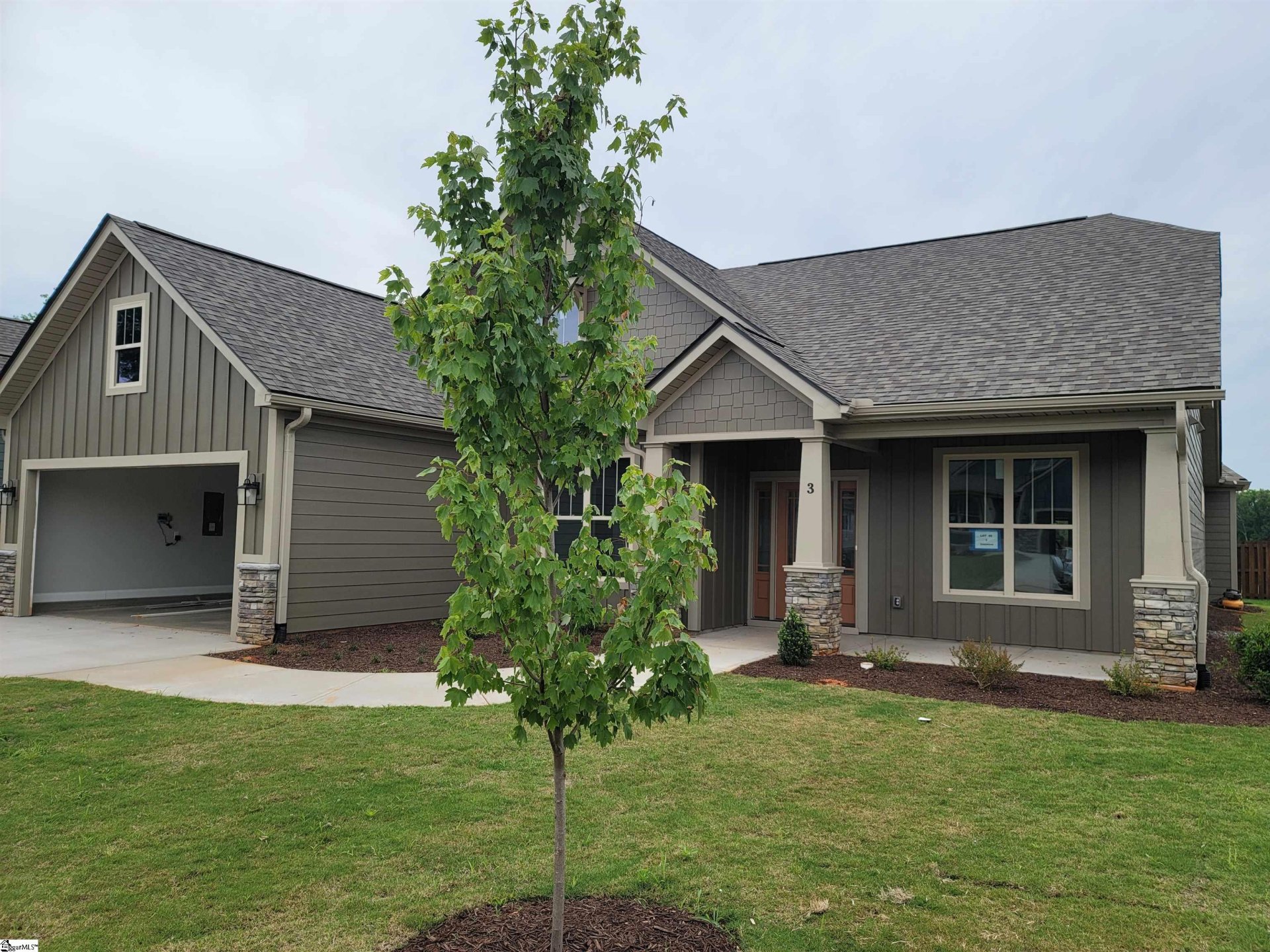 Property image 1 at 3 Dinsmore Court, Greenville, SC 29607