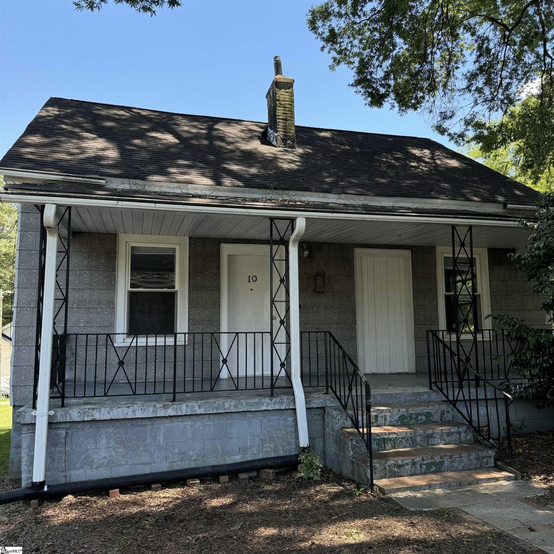 Property image 1 at 10 Speed Street, Greenville, SC 29611