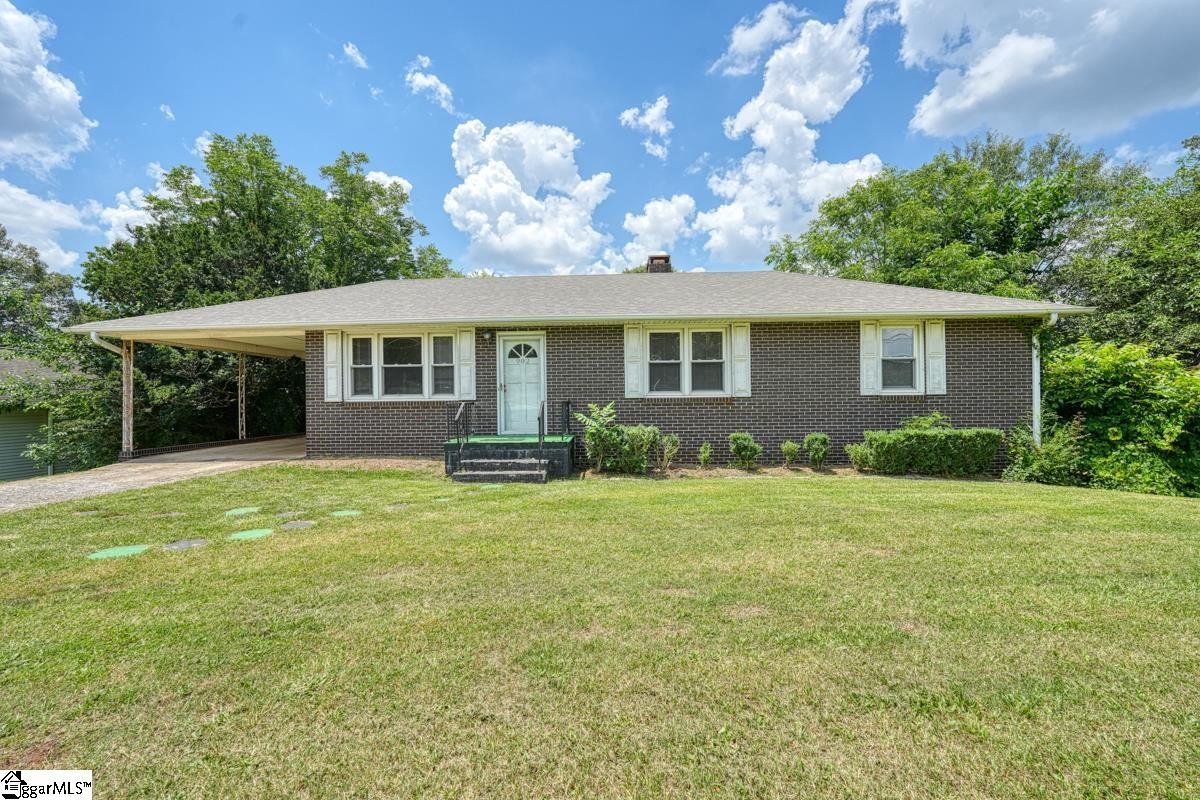 Property image 1 at 902 E Main Street, Duncan, SC 29334