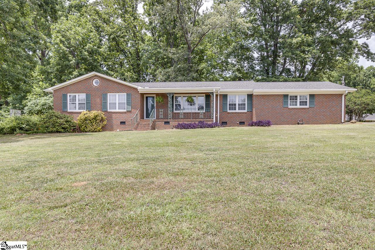 Property image 1 at 400 Westcliffe Way, Greenville, SC 29611