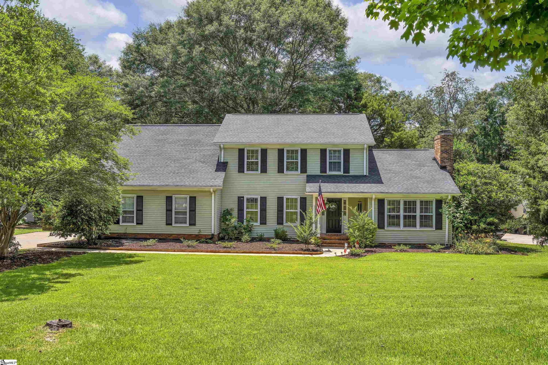 Property image 1 at 112 Chestnut Oaks Circle, Simpsonville, SC 29681