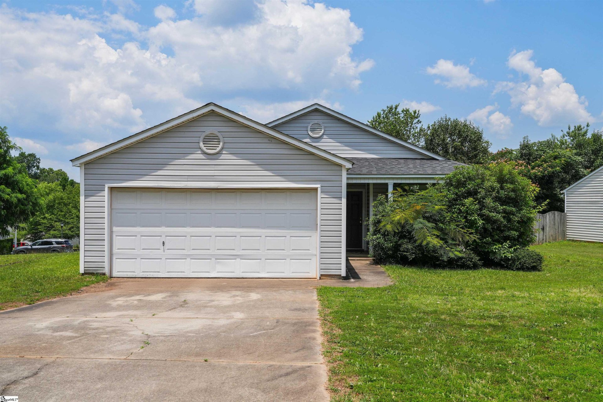 Property image 1 at 101 Willow Bend Drive, Taylors, SC 29687