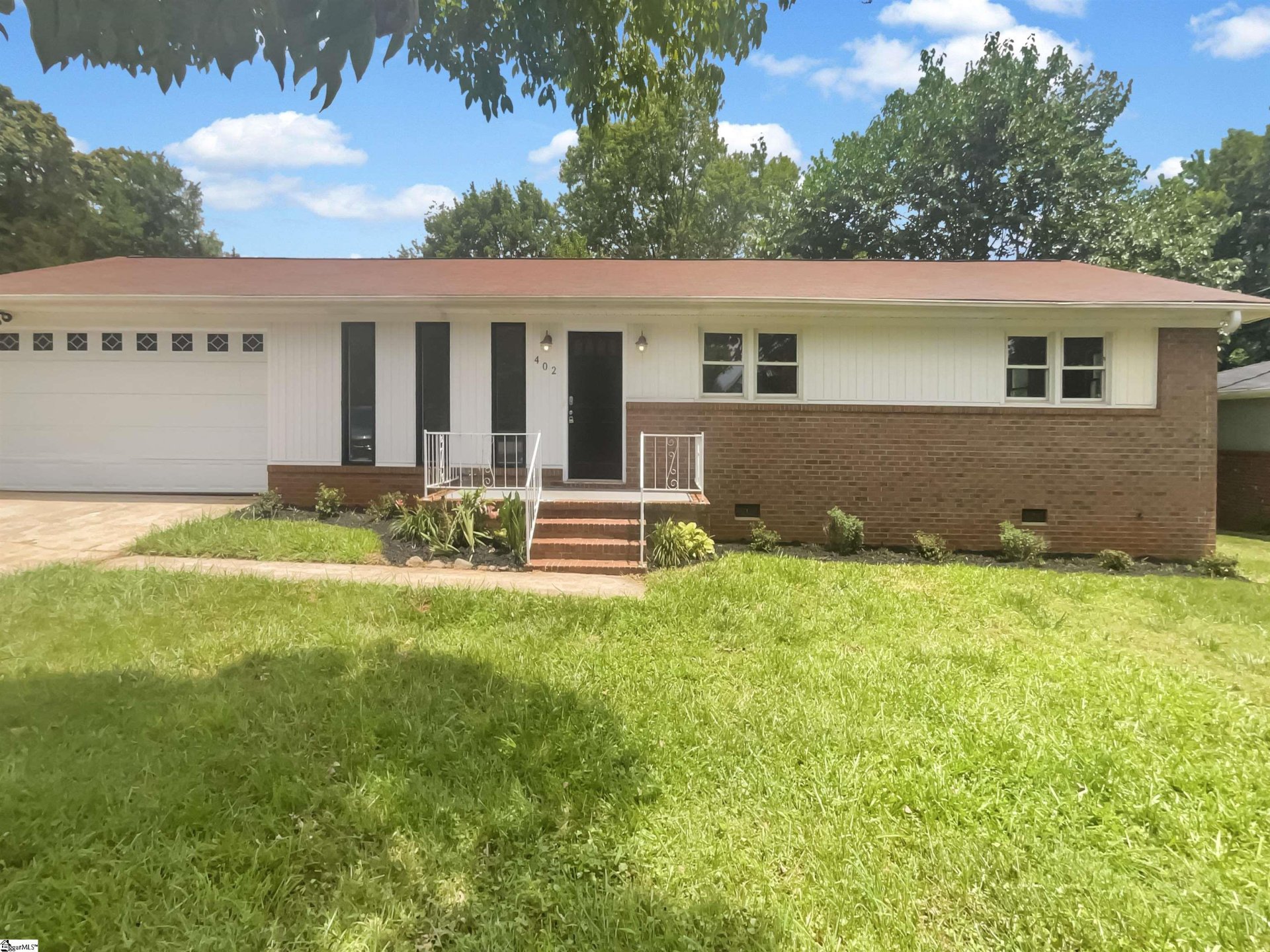 Property image 1 at 402 Watkins Road, Greenville, SC 29617