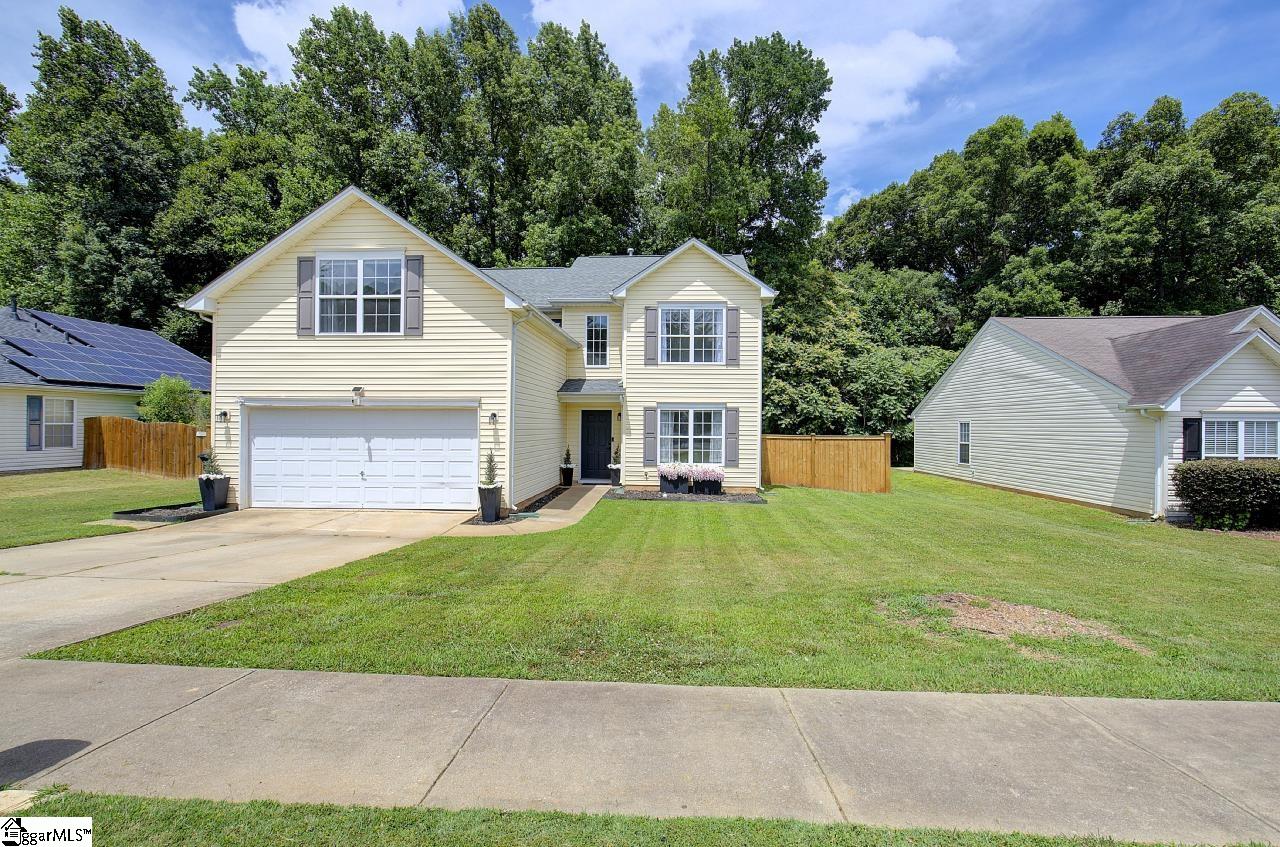 Property image 1 at 200 Manhassett Court, Greenville, SC 29607