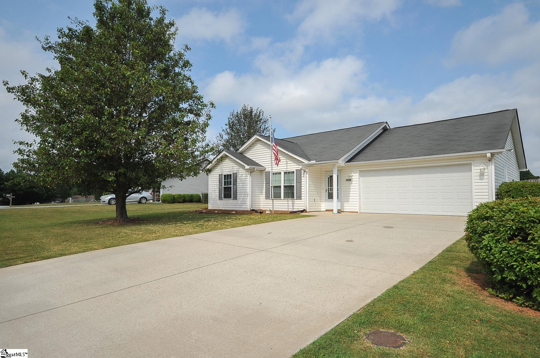 Property image 1 at 1600 Morning Meadow Drive, Fountain Inn, SC 29644