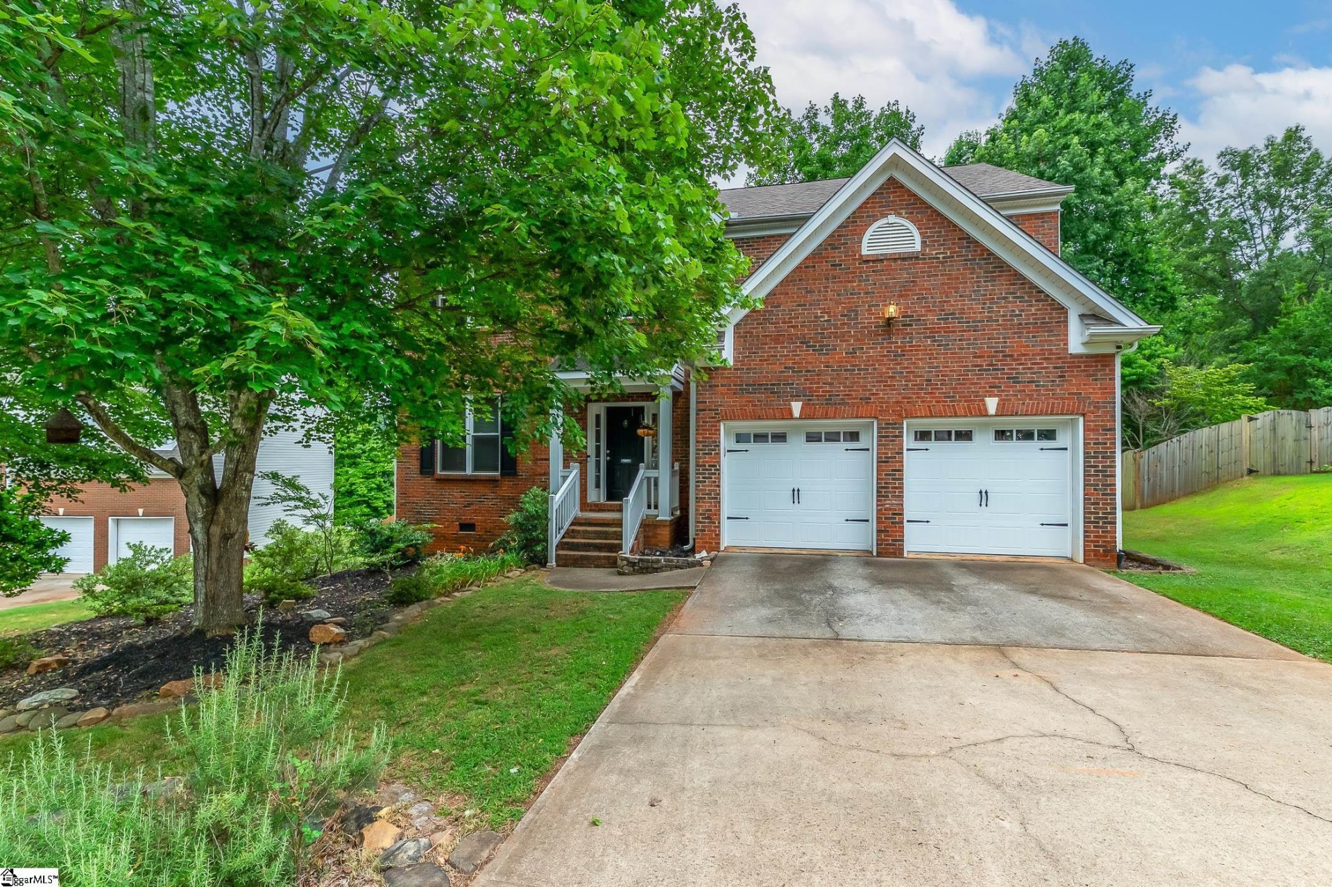 Property image 1 at 10 Bluff Ridge Court, Greenville, SC 29617