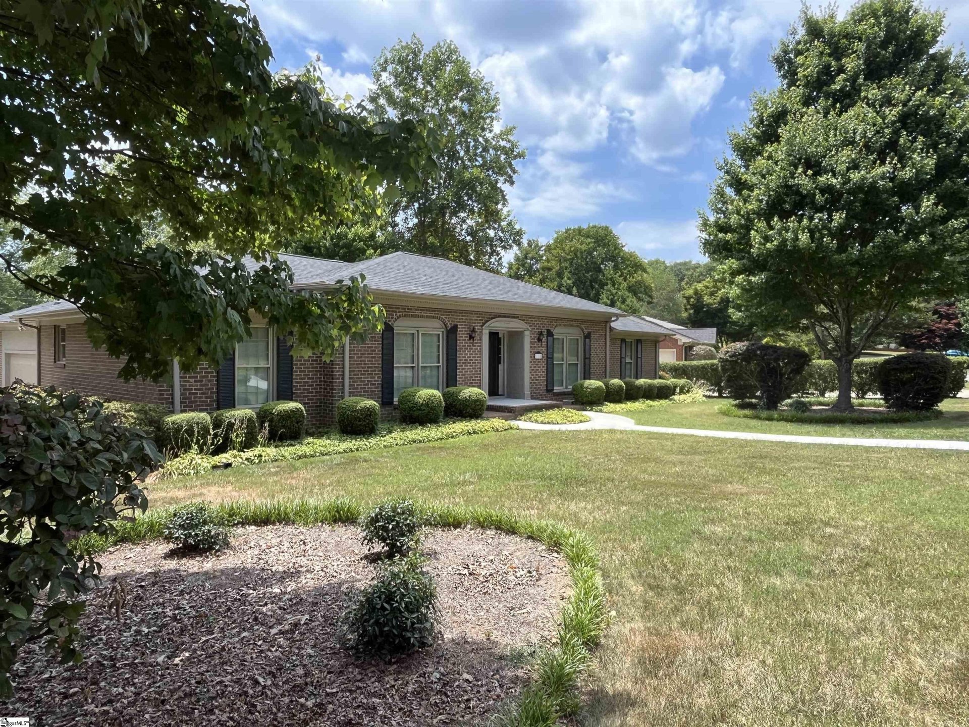 Property image 1 at 118 Continental Drive, Greenville, SC 29615