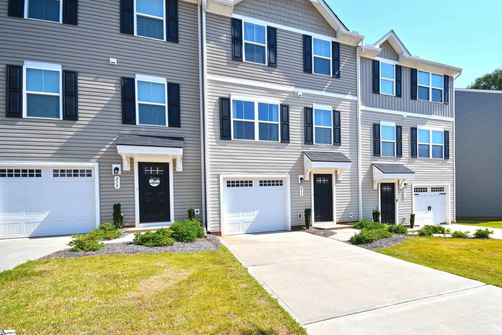 Property image 1 at 215 Brooklane Court, Easley, SC 29642