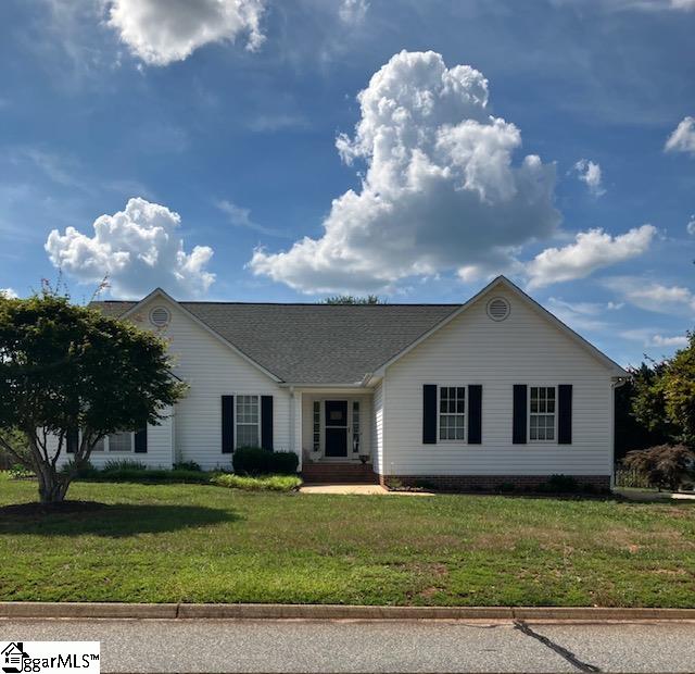 Property image 1 at 1 Ferret Drive, Taylors, SC 29687