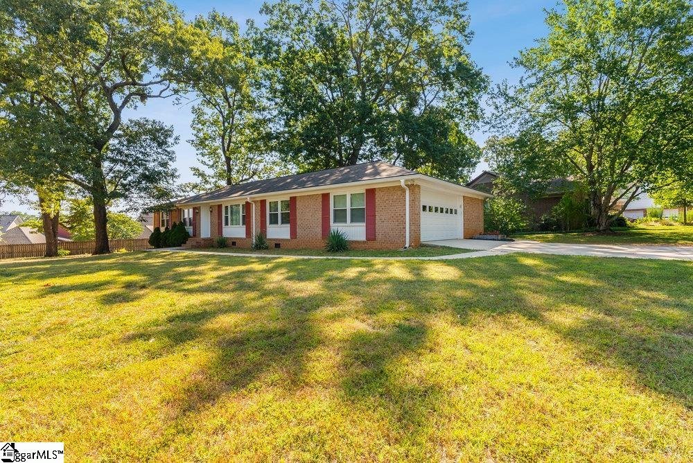 Property image 1 at 1 S Del Norte Road, Greenville, SC 29615