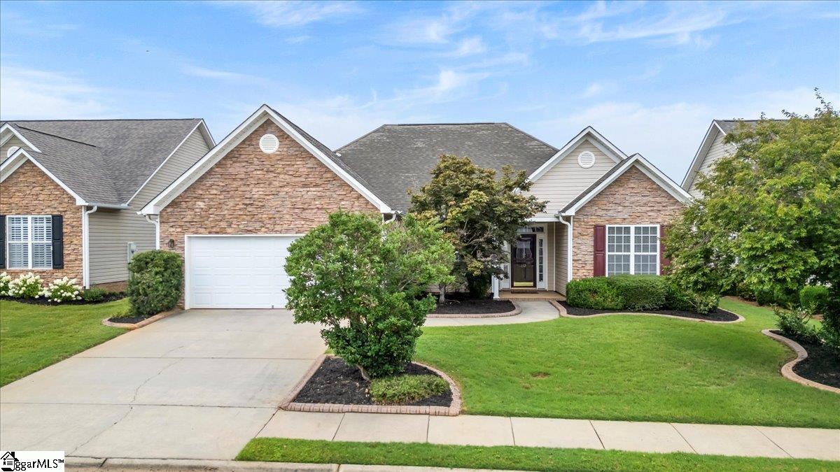 Property image 1 at 112 Wild Thorn Lane, Greenville, SC 29615